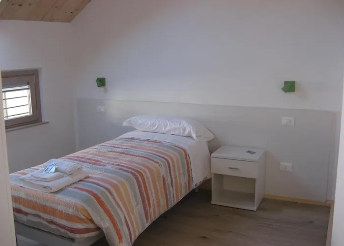 Affitta Casa Vittoria Pensión 3*