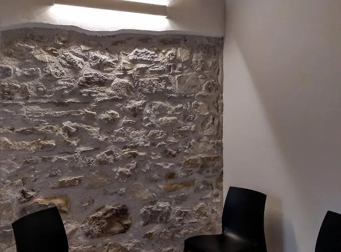 Affitta Casa Vittoria